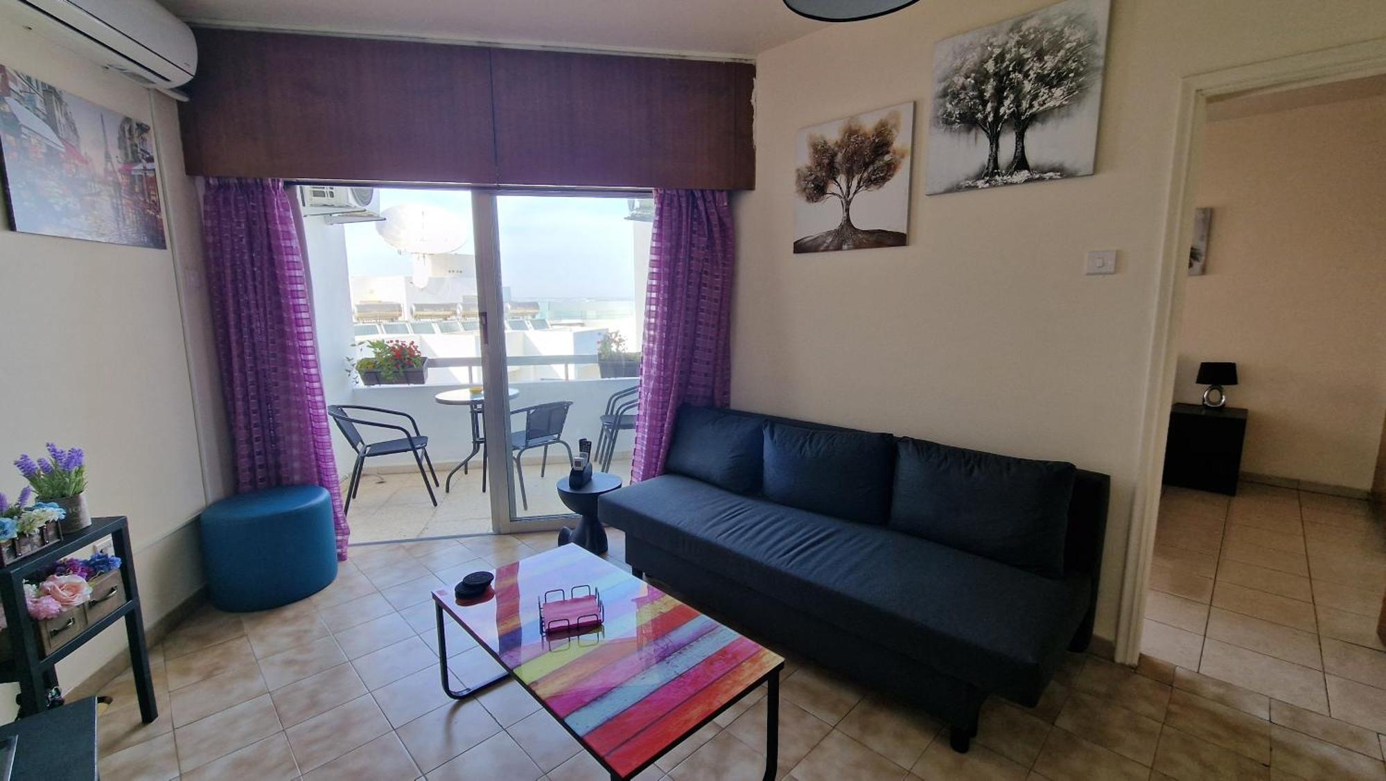 Serenity By The Sea Larnaca Phòng bức ảnh